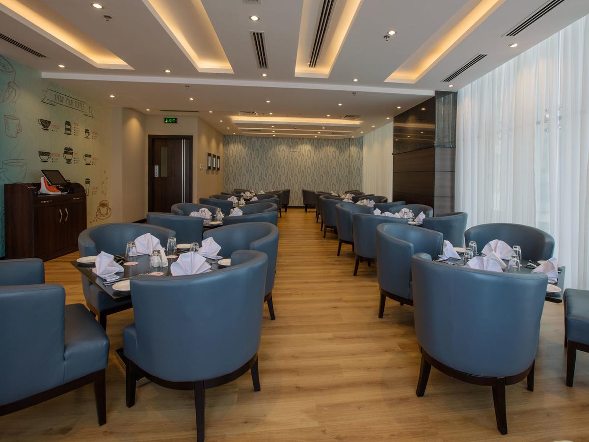 Orange Suites Hotel Manama Exterior foto