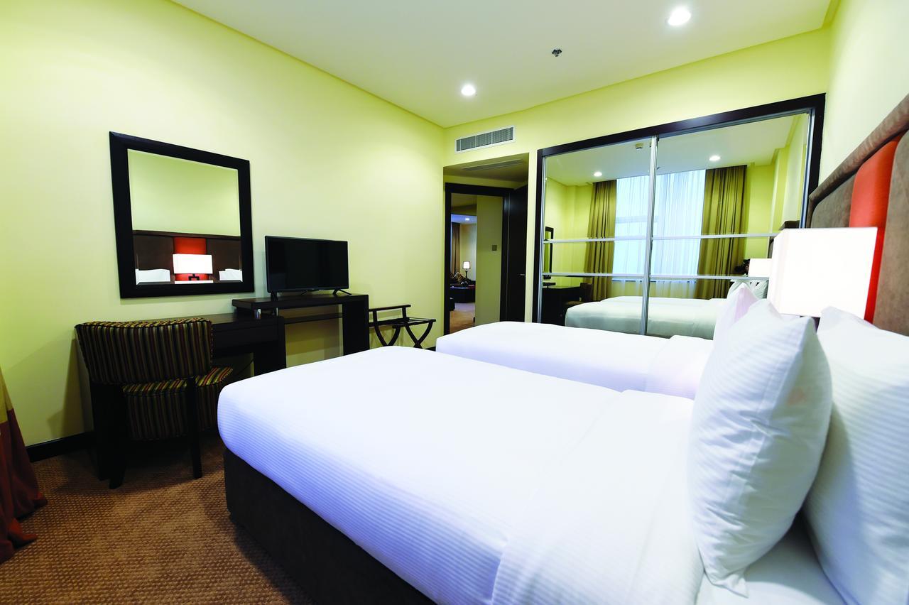 Orange Suites Hotel Manama Exterior foto